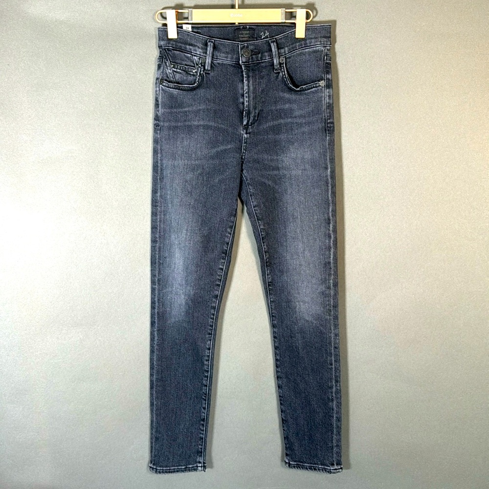 Citizens of humanity, rocket crop mid rise, skinny jeans, size 24”, black faded